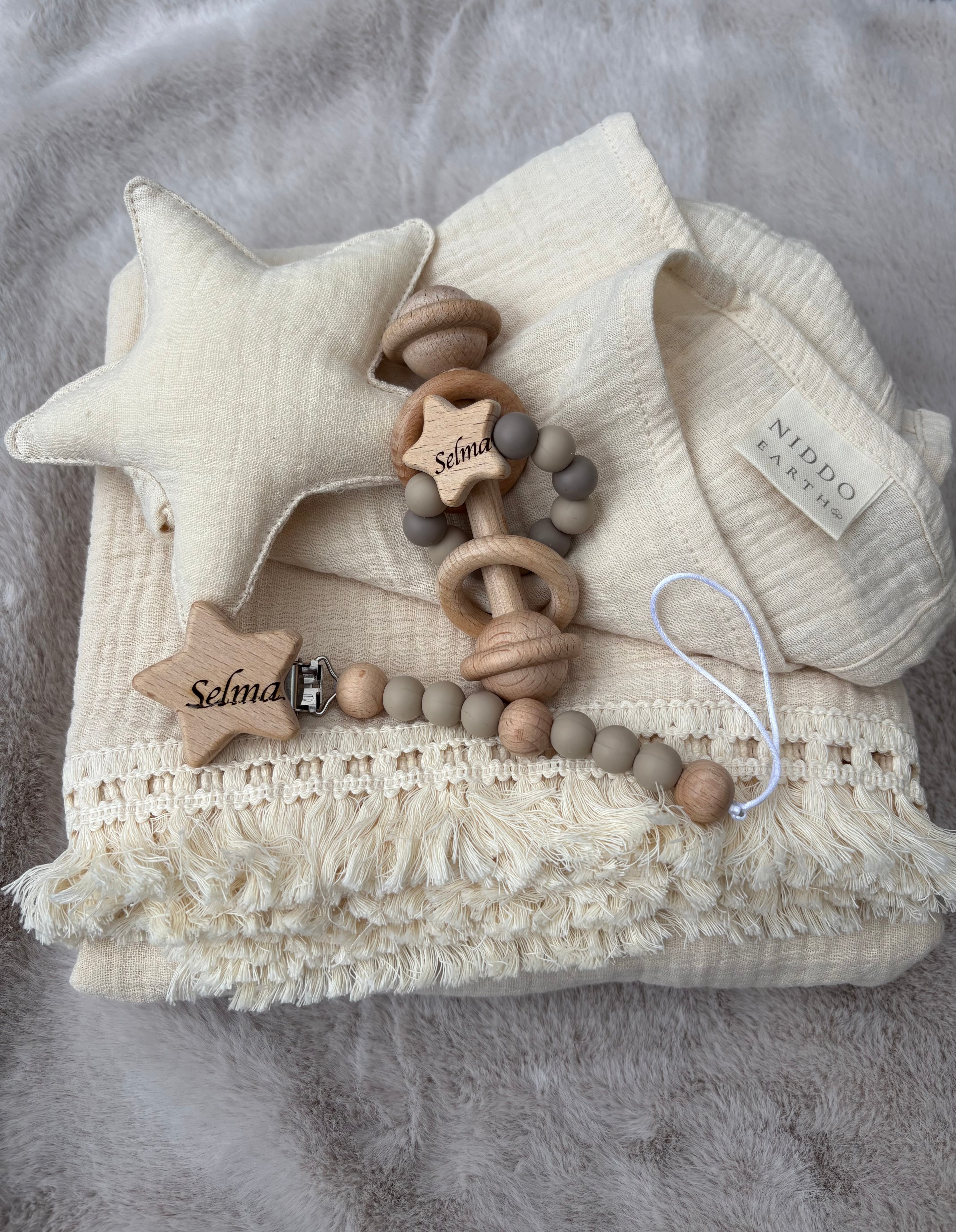 Kraamcadeau Baby Set | Mousseline Deken, Speenkoord, Rammelaar & Knuffeldoekje